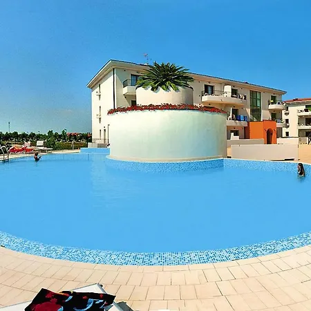 In With Parking Space * Caorle